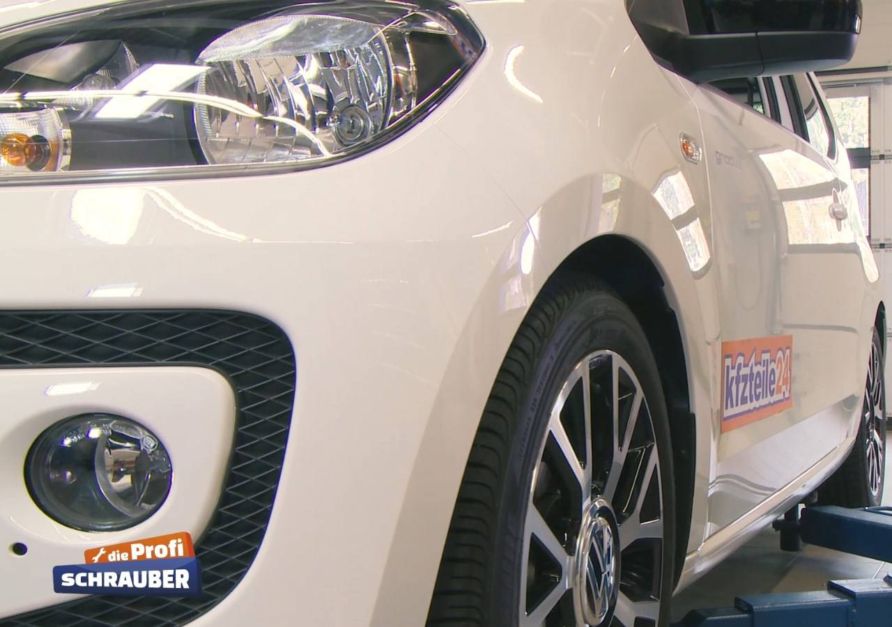 Übertreiben Sie die Tieferlegung nicht, um Probleme bei der Abnahme zu vermeiden. tiefergelegter VW up!