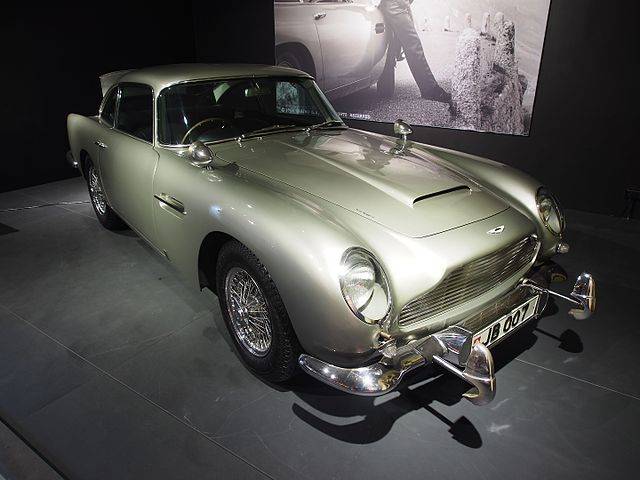 Aston Martin DB5 - James Bond