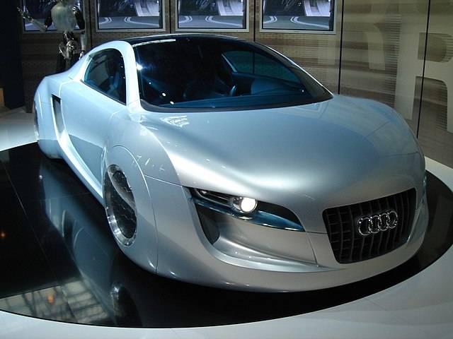 Audi RSQ - I, Robot