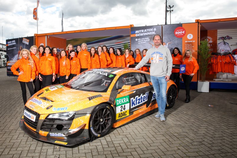 kfzteile24 CEO Stefan Rahmede beim ADAC GT Masters Saisonauftakt 2017