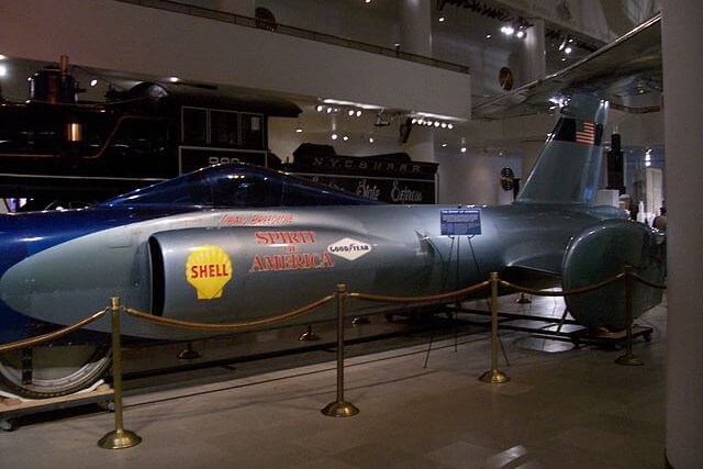 Die Spirit of America steht heute im Chicago Museum of Science and Industry. Die Spirit of America steht heute im Chicago Museum of Science and Industry.