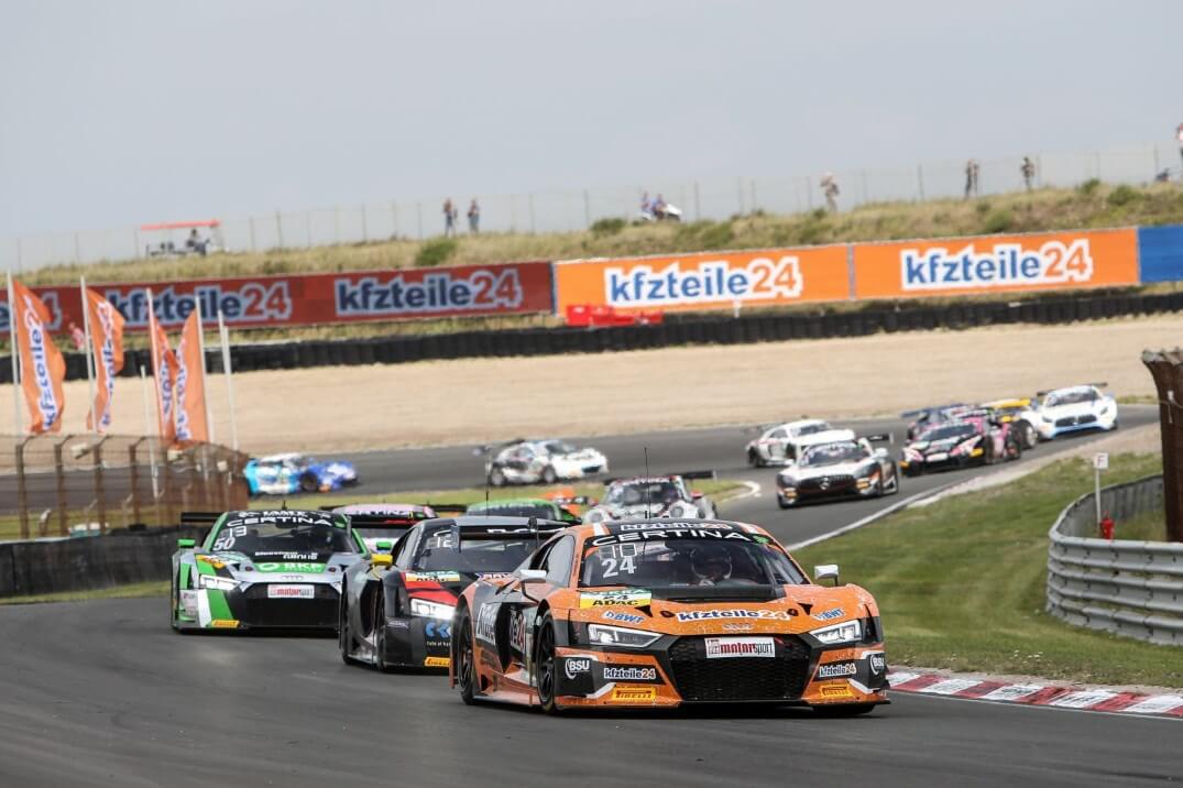 Punkte gab es zwar nicht, aber wir konnten schöne Bilder aus Zandvoort mitbringen. kfzteile24 prominent in Zandvoort