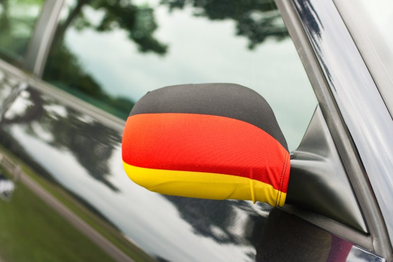 WM-Accessoires fürs Auto - Flagge zeigen, aber richtig - Auto